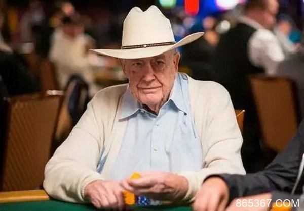 Doyle Brunson赞美Phil Hellmuth是世界上最伟大的牌手！