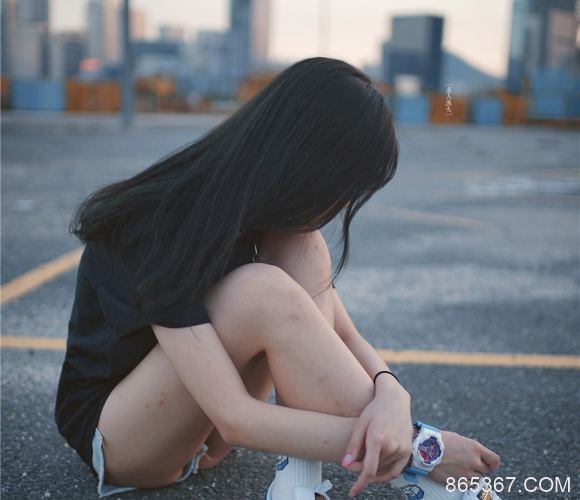 母双花共夫—荡翁乱妇荡翁瘾妇全集