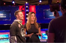 WSOP主赛事6进3: Tony Miles领先,Joe Cada无缘双冠-博狗扑克 蜗牛扑克 德州扑克跟我学