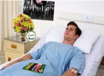 男子昏迷10年醒来的第一句话居然是他喜欢的牌手现状如何-博狗扑克 蜗牛扑克 德州扑克跟我学