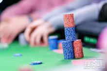 博狗扑克:牌局分析:抓诈唬也须量力而行-博狗扑克 蜗牛扑克 德州扑克跟我学