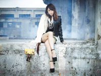 钢弹歌姬玉置成实 就快遮不住的手掌胸罩太性感-博狗扑克 蜗牛扑克 德州扑克跟我学