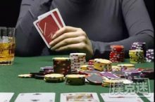 博狗扑克:翻牌圈作为冷跟注方在有利位置面对check-博狗扑克 蜗牛扑克 德州扑克跟我学