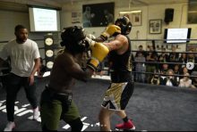 Esfandiari赢高赔率拳击对赌，Hart叫嚷着再来一场复赛-博狗扑克 蜗牛扑克 德州扑克跟我学