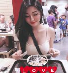 越南巨乳正妹不戴胸罩乳摇gif 真空上阵露两点秒杀路人视线-博狗扑克 蜗牛扑克 德州扑克跟我学