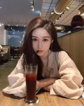 人气正妹小予 日本旅游晒比基尼秀水蛇腰-博狗扑克 蜗牛扑克 德州扑克跟我学