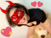 美女真空上阵逛大街 不穿内衣激凸点若隐若现-博狗扑克 蜗牛扑克 德州扑克跟我学