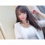 琵琶女神邱涵最新生活照 吊带背心秀诱人事业线-博狗扑克 蜗牛扑克 德州扑克跟我学