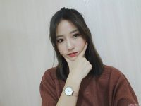 性感女神梁以辰度假忘发放福利 男友视角比基尼秀饱满好身材-博狗扑克 蜗牛扑克 德州扑克跟我学