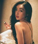 性感美少女沙沙 湿身泳衣姿态挑起男人情欲-博狗扑克 蜗牛扑克 德州扑克跟我学