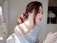 大马槟城空灵系正妹Caryn Ng 美女气质宛如仙女-博狗扑克 蜗牛扑克 德州扑克跟我学