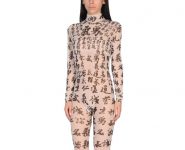 佛教经文连体衣 DSQUARED2时尚服装世人无法理解-博狗扑克 蜗牛扑克 德州扑克跟我学