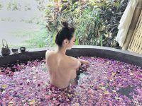 台湾气质美女张伊君 泡澡性感侧乳外漏秒杀网友-博狗扑克 蜗牛扑克 德州扑克跟我学