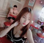 高颜值辣妹超吸睛 胸器妹令人蠢蠢欲动-博狗扑克 蜗牛扑克 德州扑克跟我学