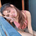 混血辣妹Ivana Alawi 性感翘臀妹子气质迷人-博狗扑克 蜗牛扑克 德州扑克跟我学