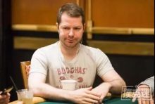 博狗扑克:偷鸡不成反被偷,他不上头谁上头?-博狗扑克 蜗牛扑克 德州扑克跟我学