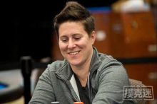 博狗扑克:女鲨鱼Vanessa Selbst在WPT湾景扑克赛DAY1中强势晋级-博狗扑克 蜗牛扑克 德州扑克跟我学