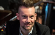 乔治·丹泽(George Danzer):PokerStars明星队成员-博狗扑克 蜗牛扑克 德州扑克跟我学