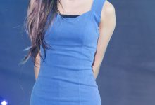 博狗扑克：러블리즈(Lovelyz)아츄蓝色包臀裙性感饭拍-博狗扑克 蜗牛扑克 德州扑克跟我学