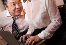 暴雨来袭!大奶眼镜OL「初爱ねんね」被迫和厌恶上司共住一晚 当然要被好好教育一下-博狗扑克 蜗牛扑克 德州扑克跟我学