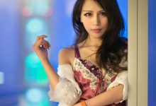 【蜗牛扑克】妻子的黑人健身教练—把她抱在怀里做-博狗扑克 蜗牛扑克 德州扑克跟我学