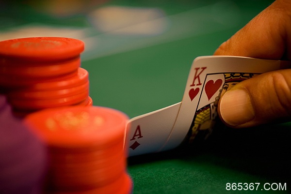 你具有职业德州扑克牌手所需要的那些技能吗？
