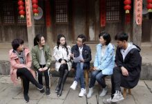 《我们在行动》贵州扶贫 邹市明冉莹颖“回乡寻根” 叶祖新挑战挖蜂巢-博狗扑克 蜗牛扑克 德州扑克跟我学