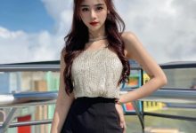 [网络美女]大马「极品天菜」海岸线玩沙，「销魂细腰」隽永画面太撩人-博狗扑克 蜗牛扑克 德州扑克跟我学