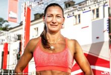 挑錯人了!休假女警身穿比基尼遇竊賊 當場壓制小偷照片爆紅!-博狗扑克 蜗牛扑克 德州扑克跟我学