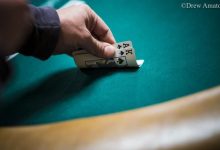 【EV扑克】策略:AK在翻牌圈没中牌,还要继续玩吗?-博狗扑克 蜗牛扑克 德州扑克跟我学