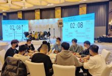 【EV扑克】2022HSPC上海·总决赛最强9人决赛桌形成!胡超928万记分牌一骑绝尘,谁将夺走金迎客松奖杯?-博狗扑克 蜗牛扑克 德州扑克跟我学