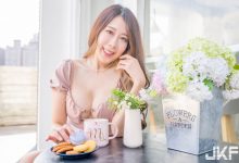 巨乳長腿妹「貝貝Beibei」悠閒午後時光！火辣爆乳穿搭好迷人！-博狗扑克 蜗牛扑克 德州扑克跟我学