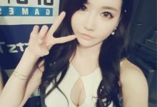 韓國甜心「Ｇ奶」不私藏！大方露「嫩白乳球」，我已聞到陣陣超濃乳香味啦～-博狗扑克 蜗牛扑克 德州扑克跟我学