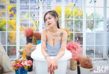 H罩杯正妹「圈圈」民宿渡假!低胸小洋裝秀「豐滿上圍」好火辣-博狗扑克 蜗牛扑克 德州扑克跟我学
