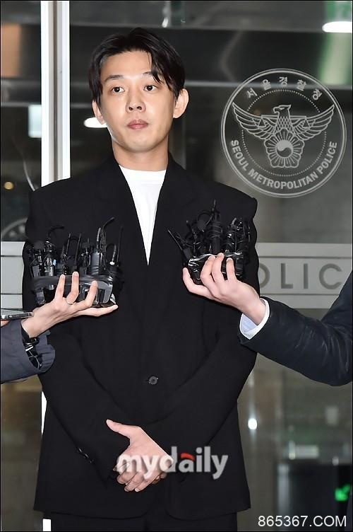 韩国艺人刘亚仁涉嫌吸毒今日到警局接受调查