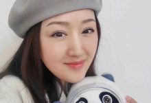 52岁杨钰莹被传怀孕？穿绿色紧身裙小腹明显隆起，走路需多人搀扶-博狗扑克 蜗牛扑克 德州扑克跟我学