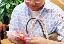 涂磊为小9岁爱妻庆生，捧大束玫瑰连送8支口红，相恋18年恩爱如初-博狗扑克 蜗牛扑克 德州扑克跟我学