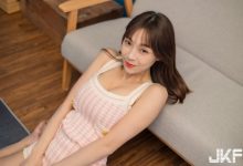 與美乳甜心妹「安然」甜蜜居家約會，誘惑緊身裝「乳量超豐滿」！-博狗扑克 蜗牛扑克 德州扑克跟我学