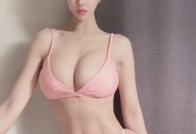 咖啡廳「性感姊姊」極品視角好迷人！天菜外型讓人瞬間戀愛-博狗扑克 蜗牛扑克 德州扑克跟我学