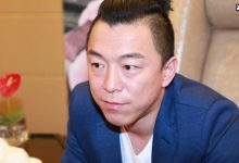 【EV扑克】黄渤豪爽大气深夜与友人聚会,期间无所顾忌狂喝酒-博狗扑克 蜗牛扑克 德州扑克跟我学
