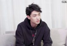 【EV扑克】秦霄贤失误将壶嘴对着郭德纲,郭德纲面露不悦疑似发火?-博狗扑克 蜗牛扑克 德州扑克跟我学