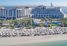 戰鬥民族女模侵門踏戶到杜拜五星級酒店拍性感照！一次25位惹怒當地人遭批：太淫蕩-博狗扑克 蜗牛扑克 德州扑克跟我学