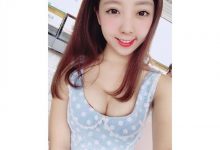 超孝順！清新高顏值「台大正妹」出門總是喜歡帶著「奶奶」跟大家打招呼！-博狗扑克 蜗牛扑克 德州扑克跟我学