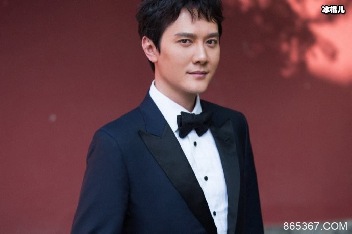 颜值演技双在线的冯绍峰又出新剧，女主口碑很好