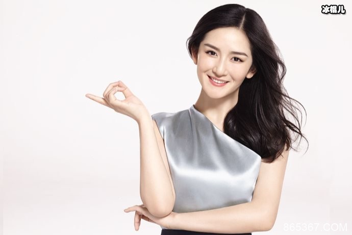 谢娜直播首秀半个娱乐圈都在为她打Call，几十套房子瞬间秒杀