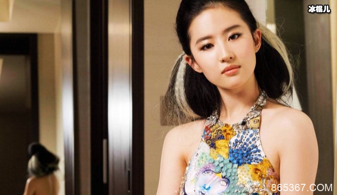 宋承宪点赞刘亦菲自拍，两人曾是男女朋友难道这是复合的前奏？