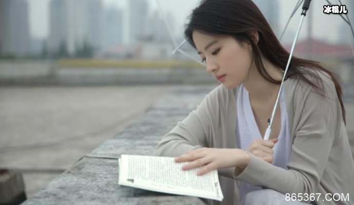 刘亦菲新剧太强势搭档男主都是高颜值，最具有震撼力的竟然是