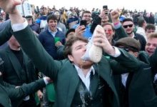 大发体育-醉酒球迷行为不端后美巡赛高尔夫赛事陷入混乱，大发助力你的致富之路！-博狗扑克 蜗牛扑克 德州扑克跟我学