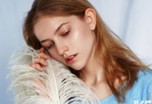 神到啦!街頭巧遇「金髮正妹」求合照 PO文紀念反招網友跪求開門-博狗扑克 蜗牛扑克 德州扑克跟我学