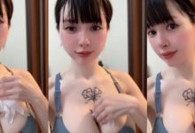 混血洋娃娃運動完乳溝中間濕成一片 只好伸手進去擦乾-博狗扑克 蜗牛扑克 德州扑克跟我学